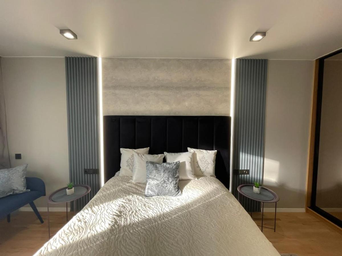Citadel Vip Apartment Lvov Exteriér fotografie